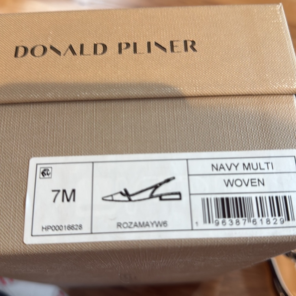 Donald Pliner sling backs.  New in box.  Navy multi, woven.  Size 7. - Picture 5 of 6